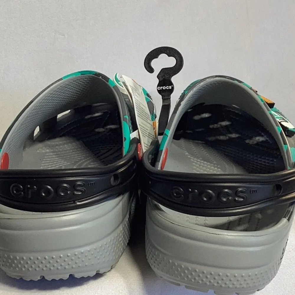 Disney Parks Mandalorian clog - Picture 3 of 5